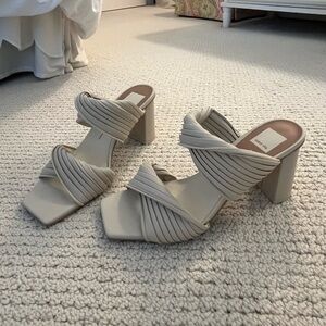 Dolce Vita Pilton Heels size 9.